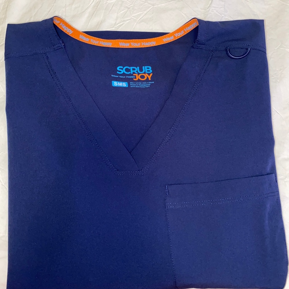 Scrub top